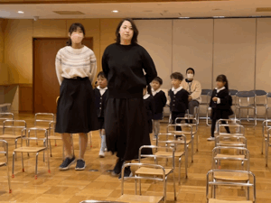 Lively-1387.gif