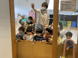 Lively-1396.gif