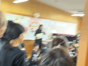 Lively-1421.gif